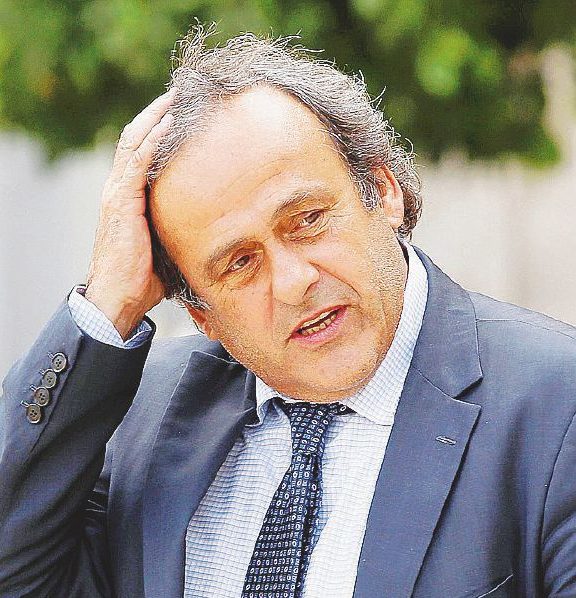 Copertina di “È stato corrotto dal Qatar”. Platini fermato in Francia