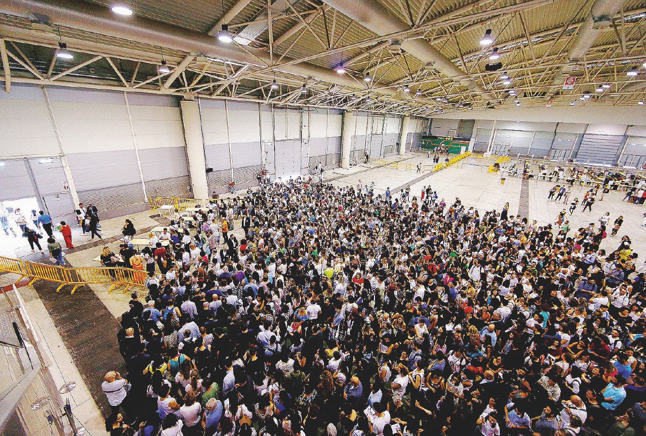 Copertina di Precari e governatori nemici. La fatica di essere navigator