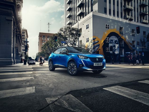 Peugeot 2008, è nuova da cima a fondo. Ed è anche 100% elettrica – FOTO