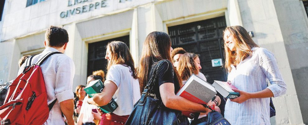 Prima prova. Dalla poesia alla cronaca Prima prova. Dalla poesia alla cronaca