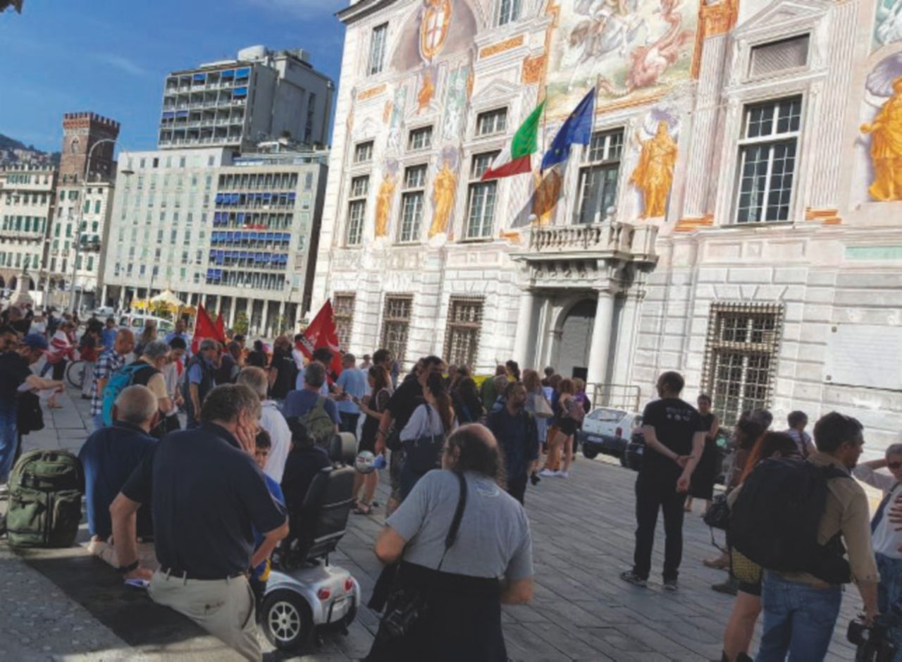 Copertina di Hanno vinto i camalli: i generatori sauditi andranno in un altro porto