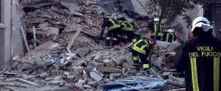 Copertina di Gorizia, esplode palazzina di due piani per una fuga di gas: tutti morti i tre inquilini
