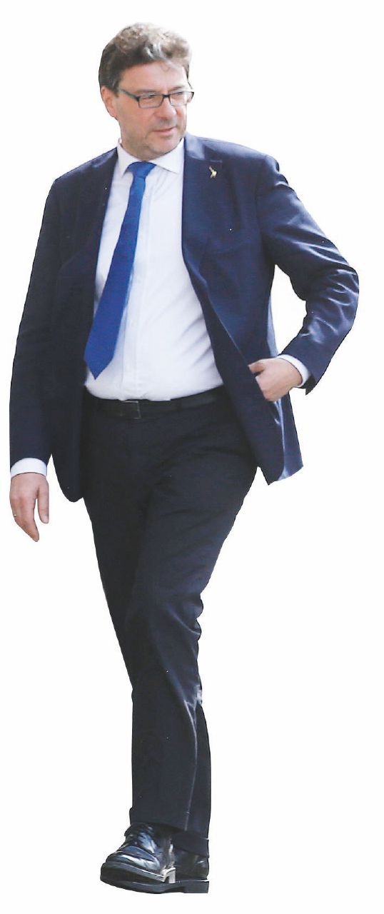 Conte  in trincea a Bruxelles tratta su debito e poltrone