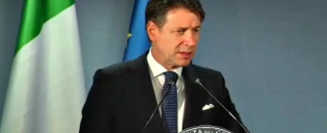 Copertina di Ue, Conte: “Su procedura negoziato molto complesso e difficile. Mai pensato ci fosse strada spianata”