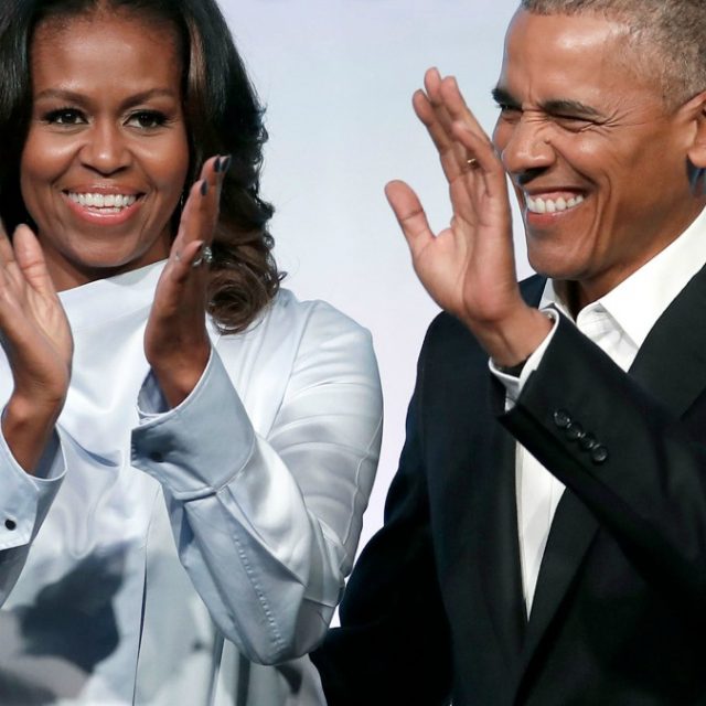 Barack Obama torna in Italia e fa visita a George Clooney sul Lago di Como. Sindaco: “Per noi opportunità turistica”