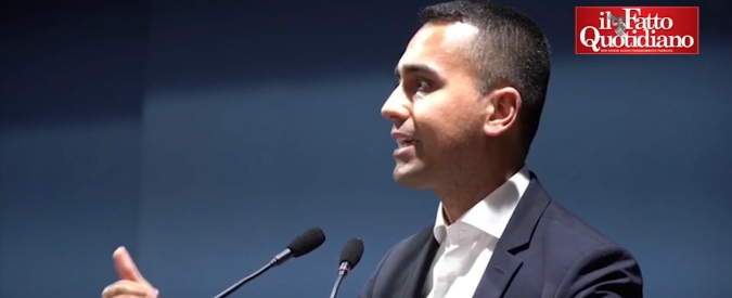 Copertina di Di Maio, la risposta al libro di Di Battista: “Quando ho letto ‘burocrati chiusi nei ministeri’ mi sono incazzato”