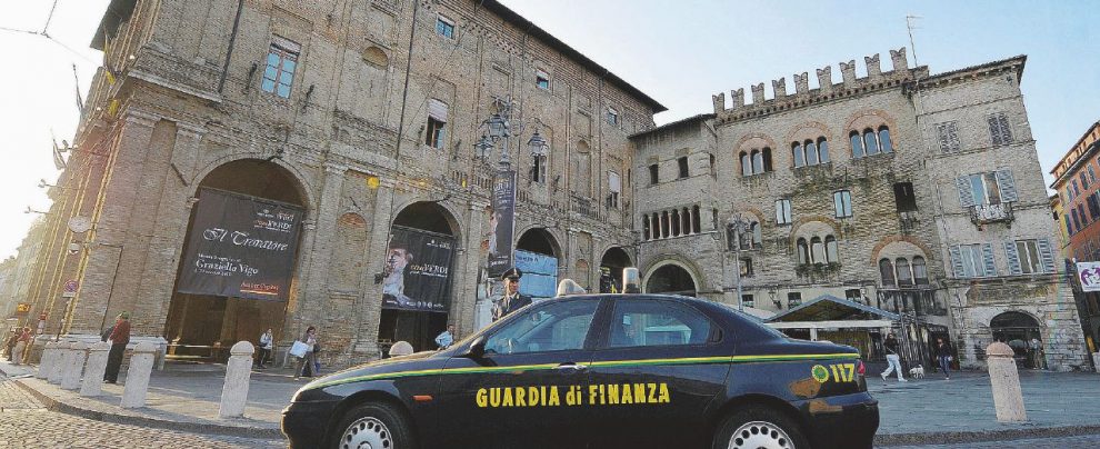 Sull’orlo della fame: i soliti liberi professionisti e commercianti Sull’orlo della fame: i soliti liberi professionisti e commercianti