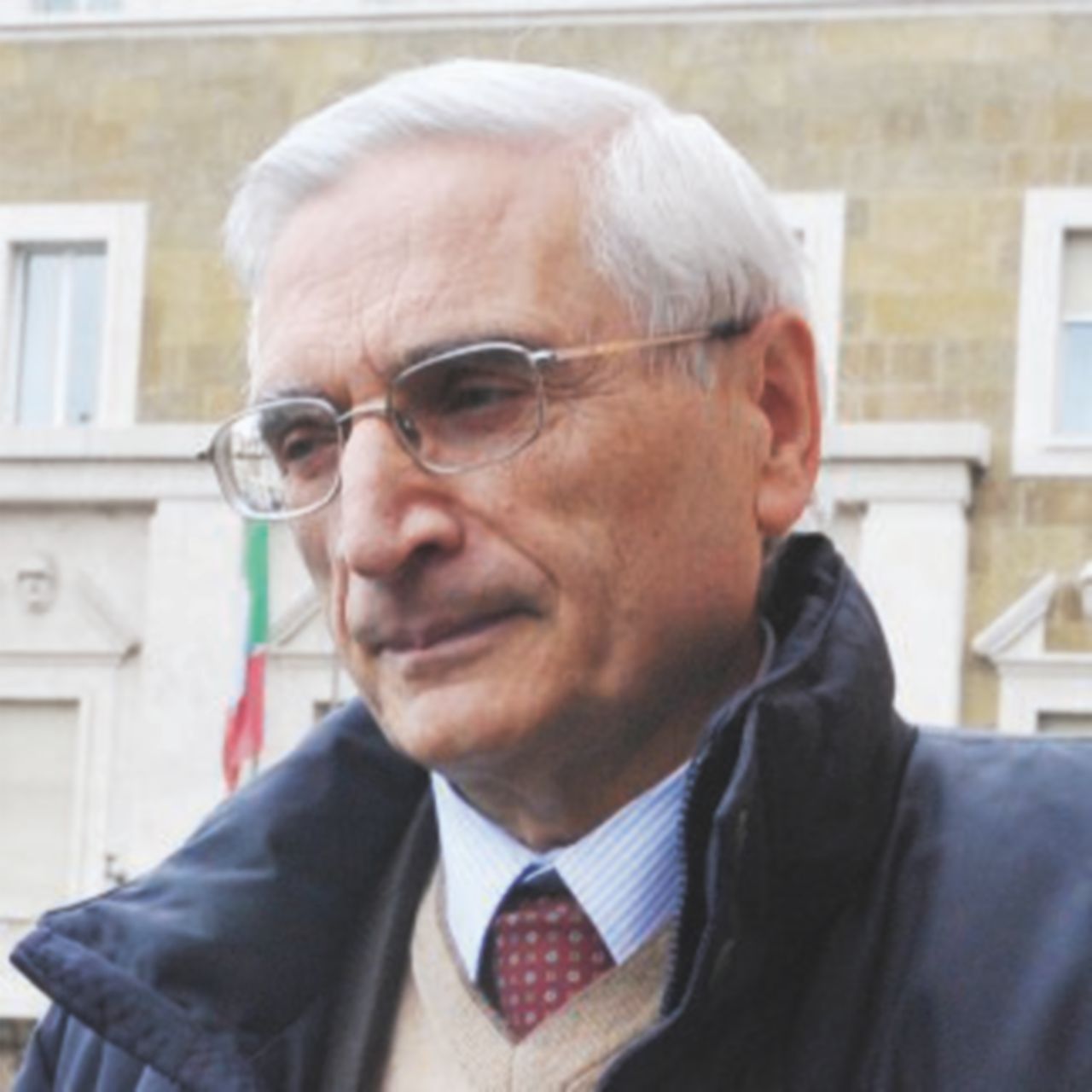 Indagavano a  Salerno su colleghi calabresi: uno a casa, l’altro fuori