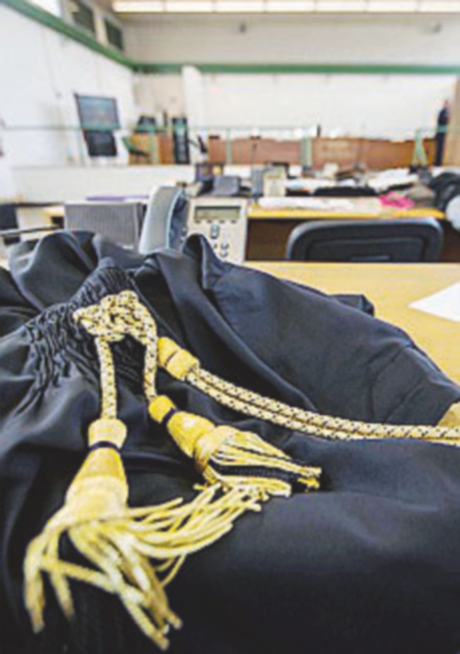 Perugia, si separa  e il marito si fidanza con la giudice