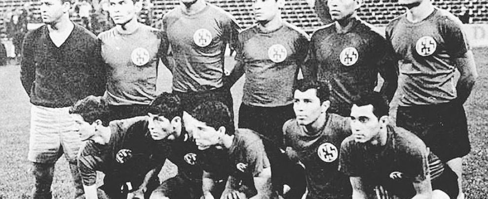 Gold cup a Los Angeles - La formazione di El Salvador che vinse il drammatico spareggio iridato di Città del Messico - Honduras-El Salvador a 50 anni dalla guerra