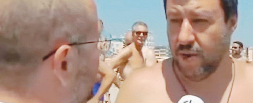 Solstizio d’estate - L’intervista di Sky Tg 24 a Matteo Salvini a Milano Marittima Il Capo d’Italia col Daspo al decoro