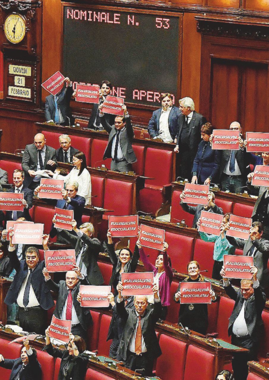 Lo strano senso dei renziani per i 5Stelle