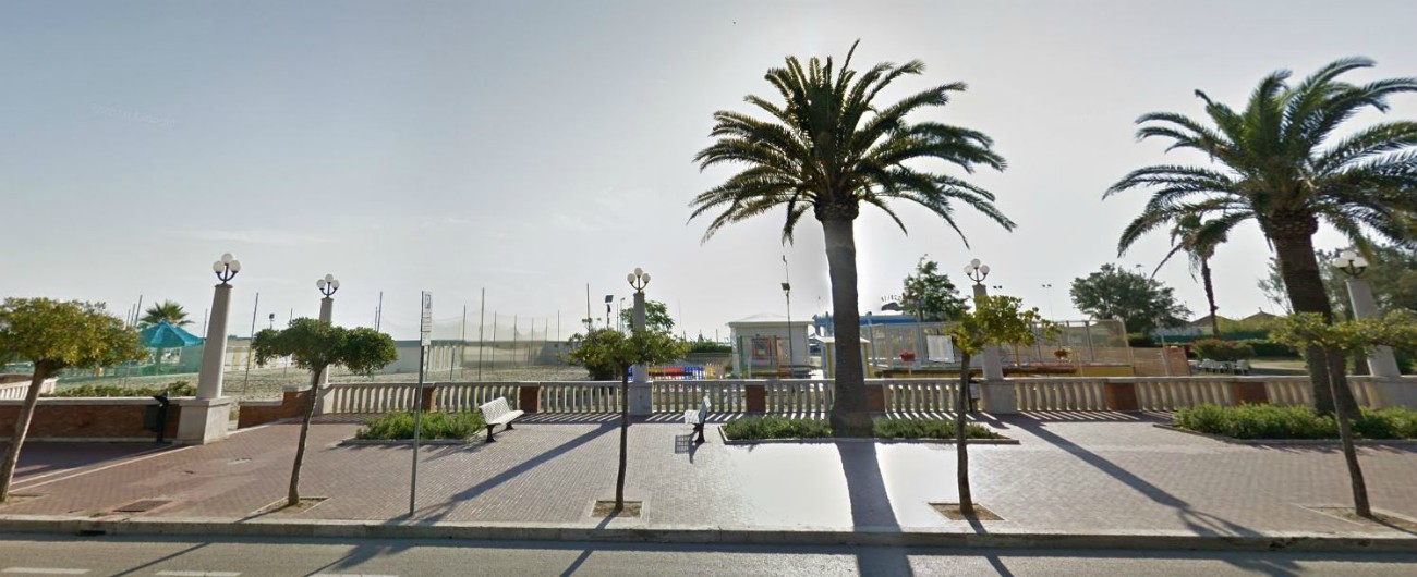 Giulianova, 15enne disperso col materassino. “Mare troppo mosso e allarme in ritardo”, inchiesta della Capitaneria
