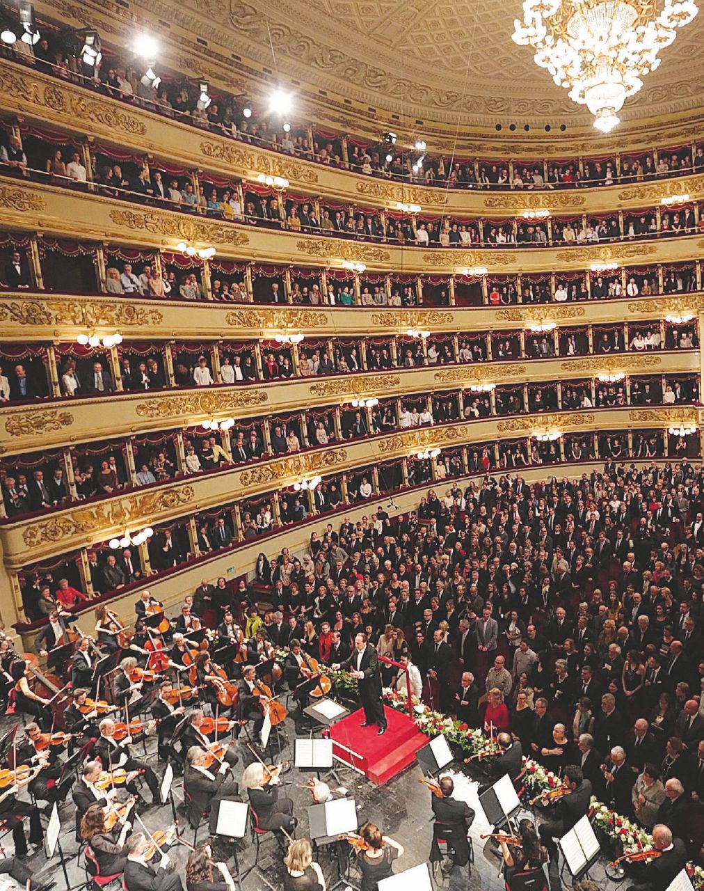 Copertina di Che teatro alla Scala: soprintendenti d’opera buffa