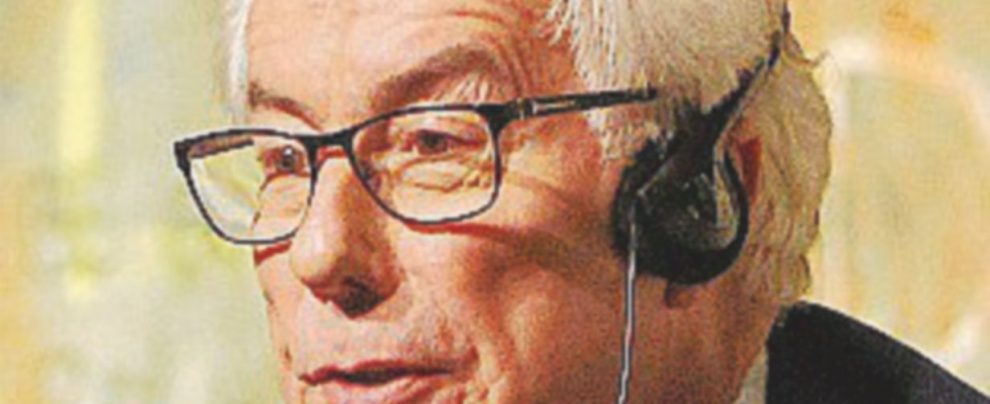 “Remain” - Lo scrittore Ken Follett - LaPresse Un lieto fine nonostante la Brexit: la missione europea di Ken Follett