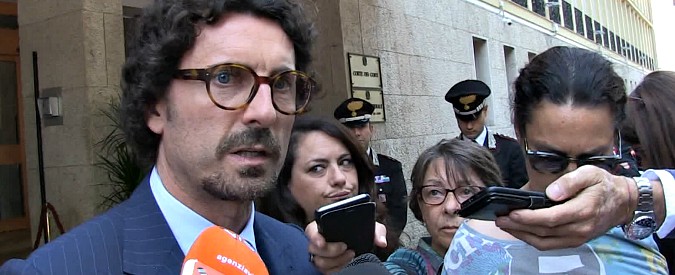 Copertina di Autostrade, Toninelli: “Procedimento complesso, a breve novità. Alitalia? Vicenda slegata, nessun baratto”