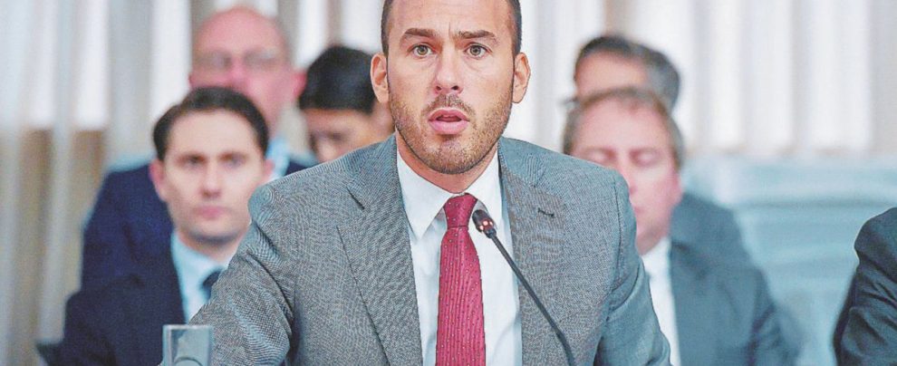 Grillino - Il sottosegretario del M5S agli Esteri, Manlio Di Stefano - Ansa Embargo sulle armi ai sauditi: la Camera approva la mozione