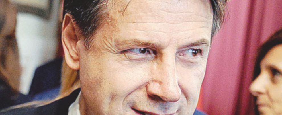 Divisi - Il premier Conte e il governatore veneto Luca Zaia - Ansa Autonomia, lo stop di Conte irrita Zaia & C.