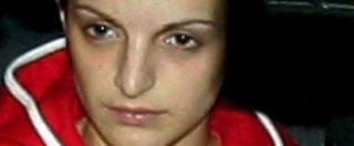 Doina Matei, uccise con l’ombrello una studentessa nella metro di Roma: scarcerata in anticipo per buona condotta