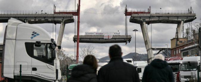 Genova è famosa per le epidemie di sfiga. Ma nove ore di blackout sono anche troppo