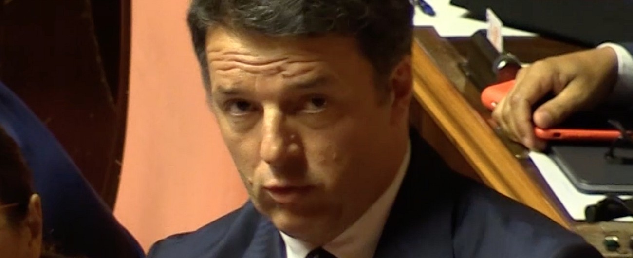 Copertina di Dl crescita, applausi e contestazioni per l’intervento in aula di Renzi: “Italia pagherà cialtronaggine M5s-Lega”
