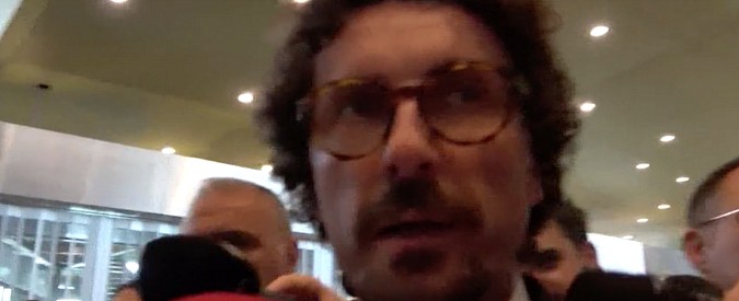 Copertina di Sea Watch, Toninelli: “Porti chiusi per chi viola legge. Sanno che non hanno rispettato regole, adesso si rispettano”