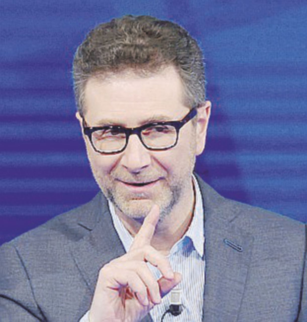 Copertina di Fazio, ecco il mini-taglio al super-stipendio: cala del 10%, la Rai risparmia 224mila euro