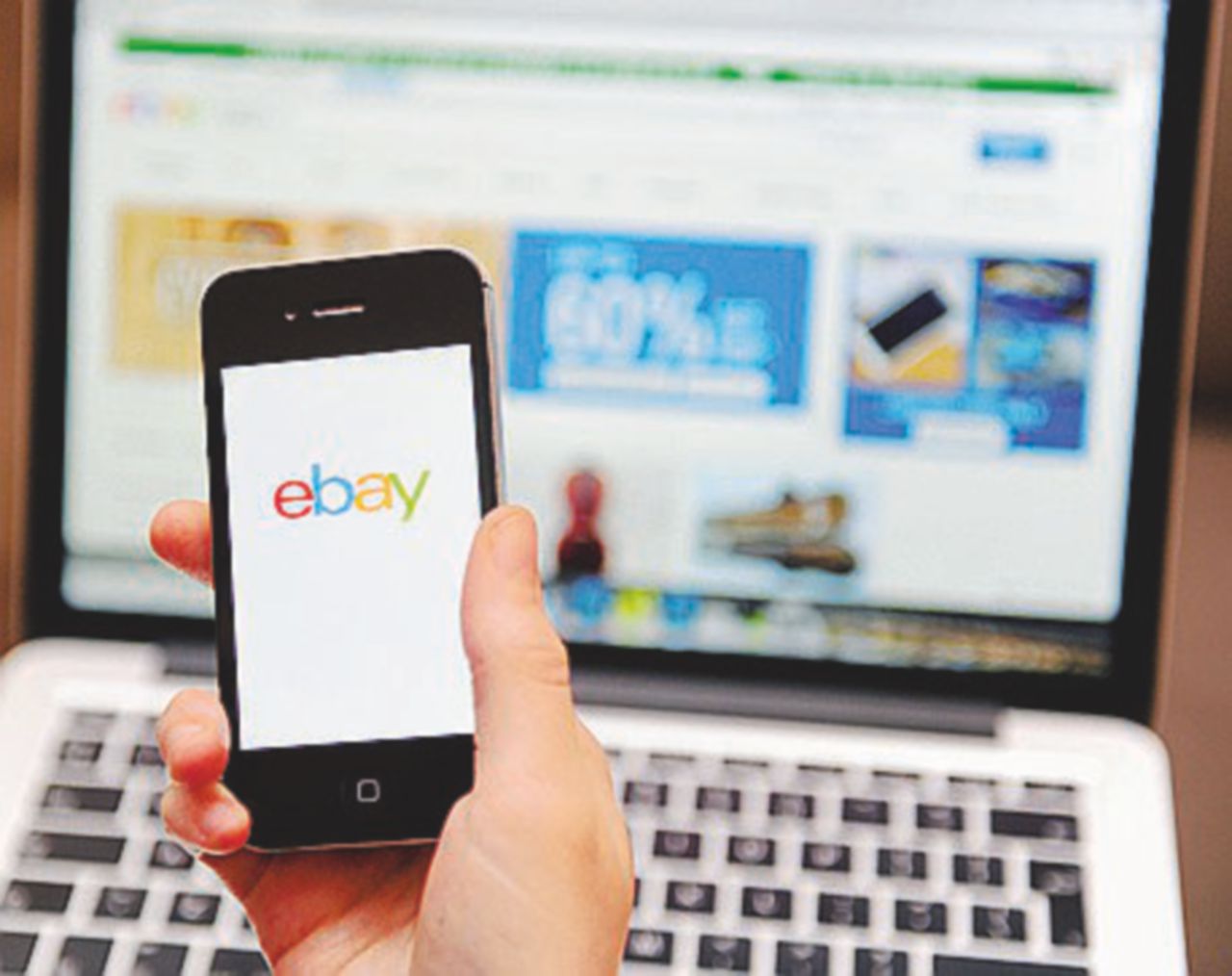 Il collezionista rubava materiale  agli Archivi di Stato in tutta Italia:  ritrovati in vendita su eBay