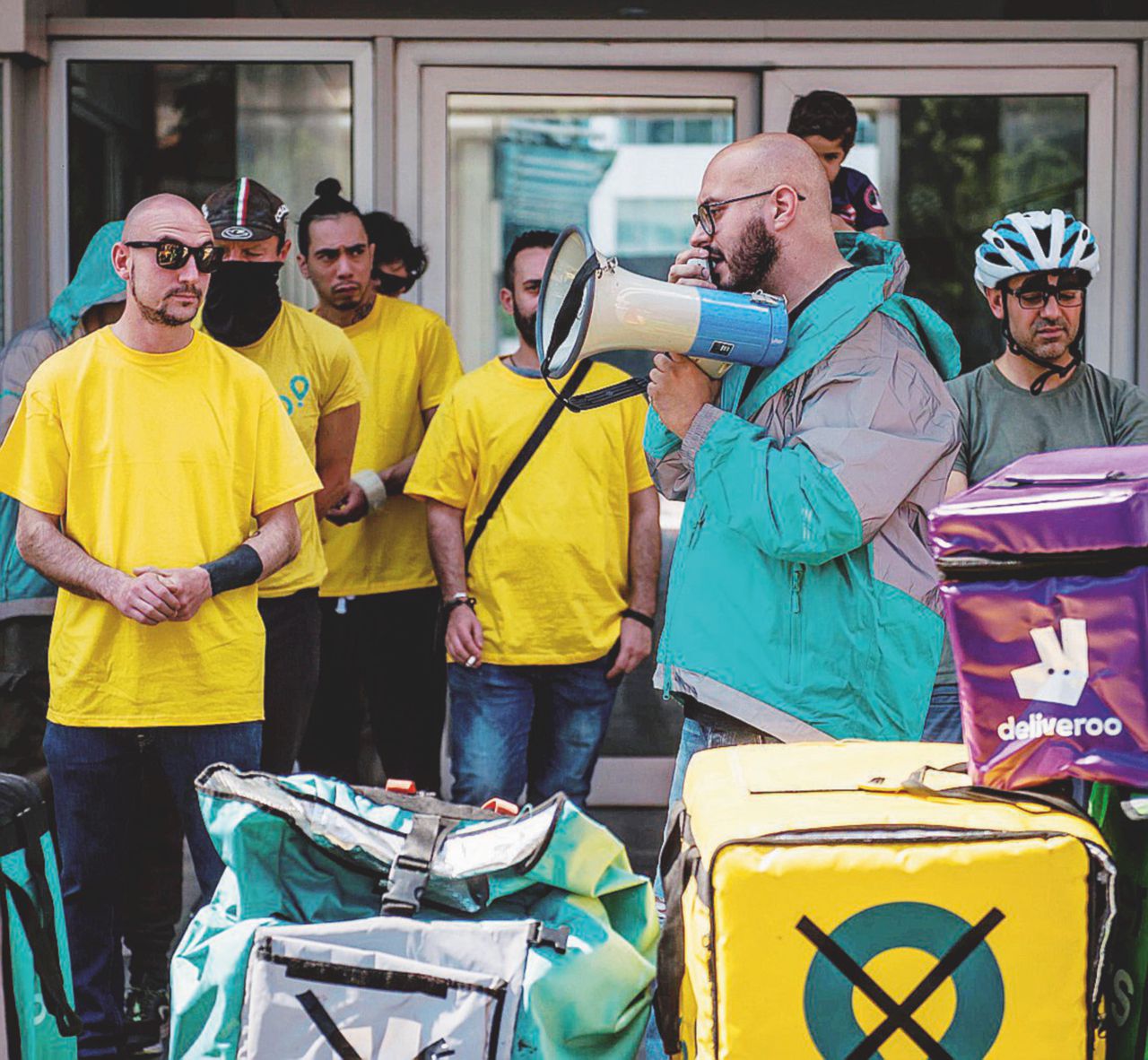 Diritti per i rider, la norma (anti Jobs Act) in Parlamento