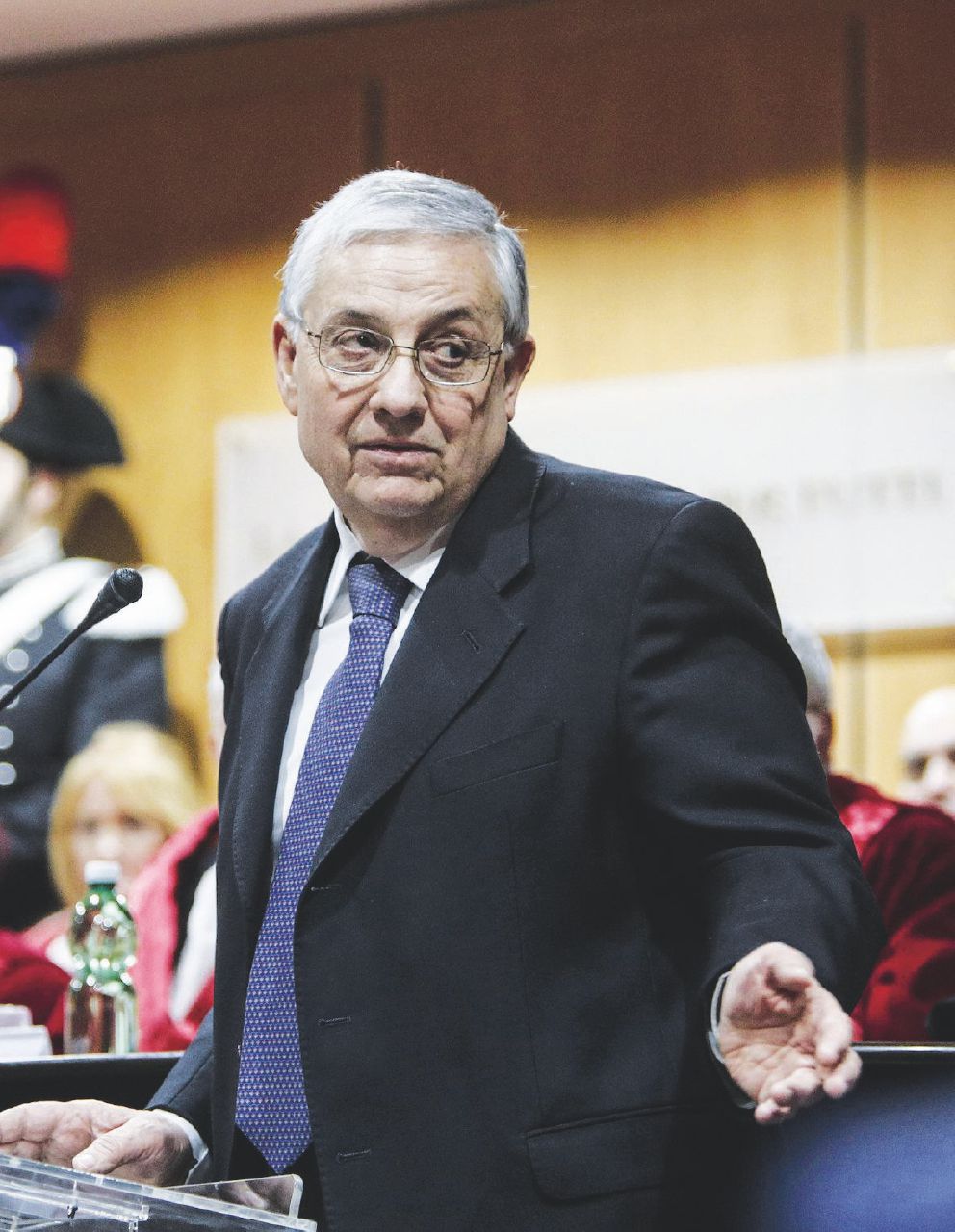 Il pm Longo e quel fascicolo da togliere al collega Ielo