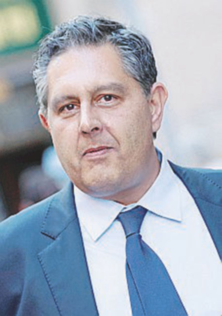 Forza Italia perde l’ennesimo pezzo Toti: “Azzerare tutto”