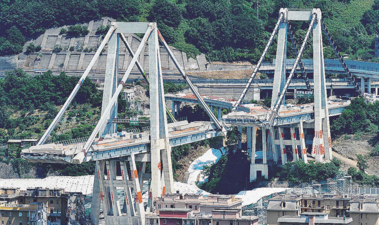 Copertina di “La concessione Autostrade è revocabile senza penali”