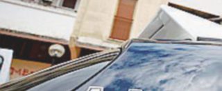 Violenze sul figlio segregato in casa: arrestata una coppia