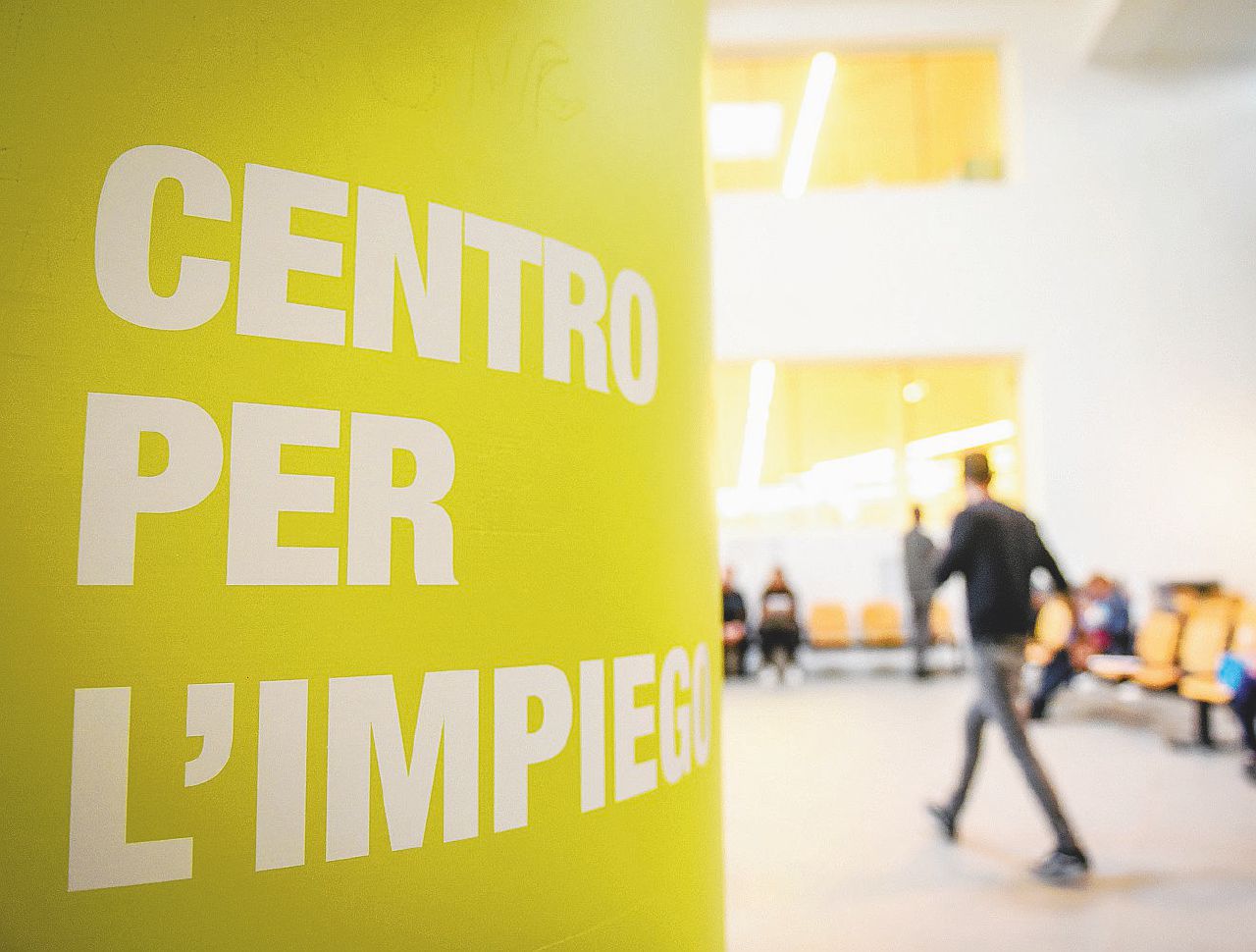 Copertina di Dati sul lavoro, migliorano ma non basta: ecco perché