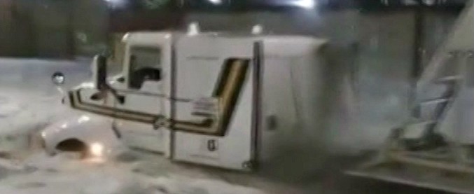 Copertina di Messico, grandinata senza precedenti a Guadalajara: città sotto un metro di ghiaccio. Le immagini