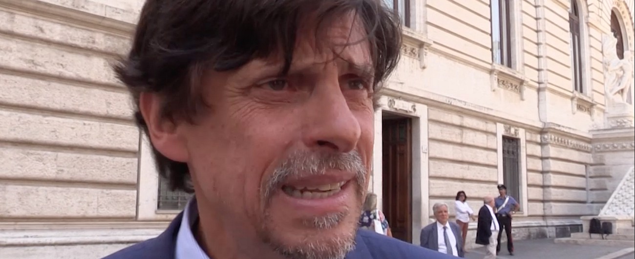 Copertina di Sea Watch, Patronaggio: “Manovra Carola? E’ reato secondo il codice penale e della navigazione”. Su Salvini non risponde