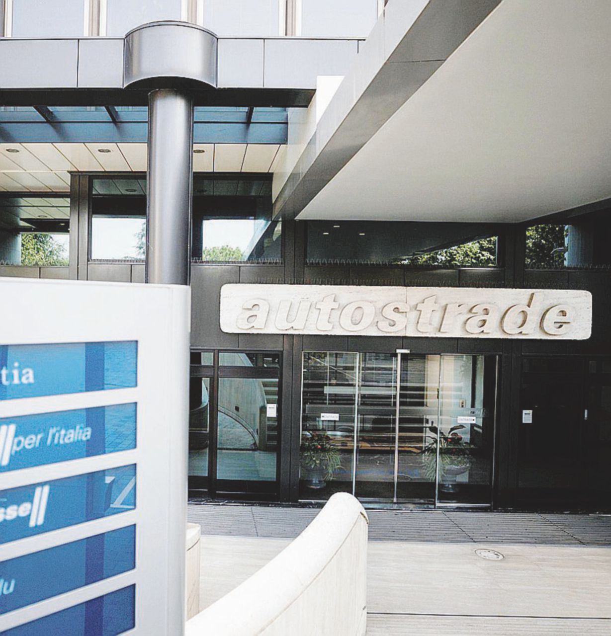 Autostrade, la tentazione di Di Maio sulla trattativa