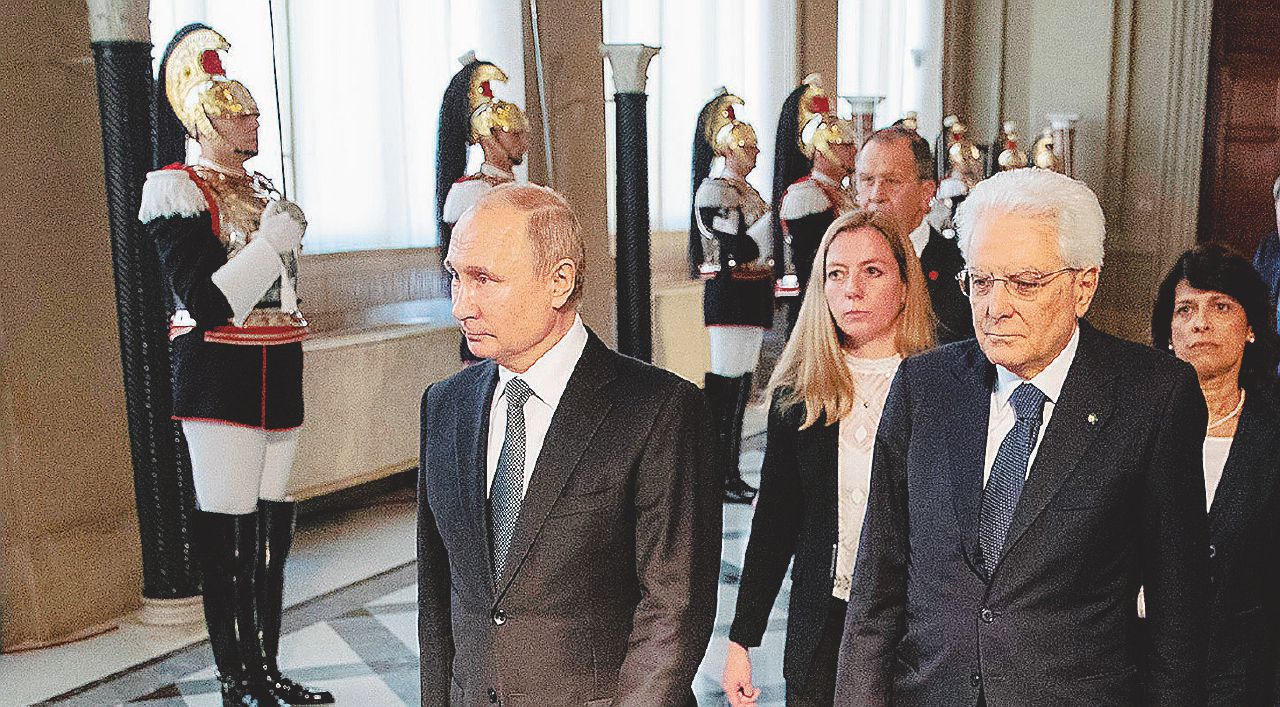 Libia, Putin offre una mano e cerca aiuto sulle sanzioni