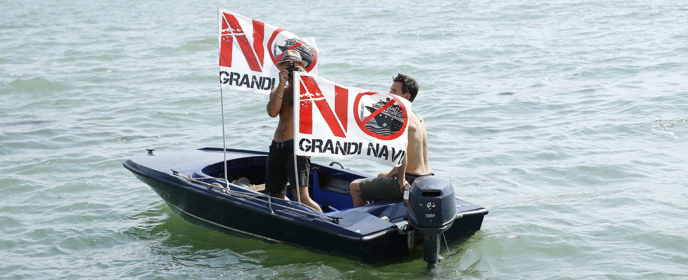 Grandi Navi, all’Unesco piace il progetto alternativo del sindaco di Venezia. Toninelli non molla: “Troppo impattante”