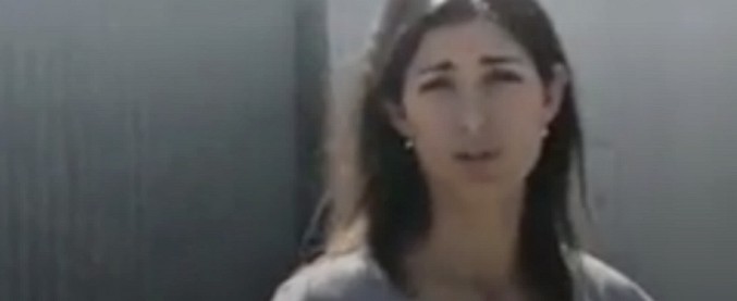 Copertina di Rifiuti Roma, Raggi pubblica video: “Nonostante l’ordinanza, gli impianti sono chiusi”. La Regione Lazio: “Sito sbagliato”