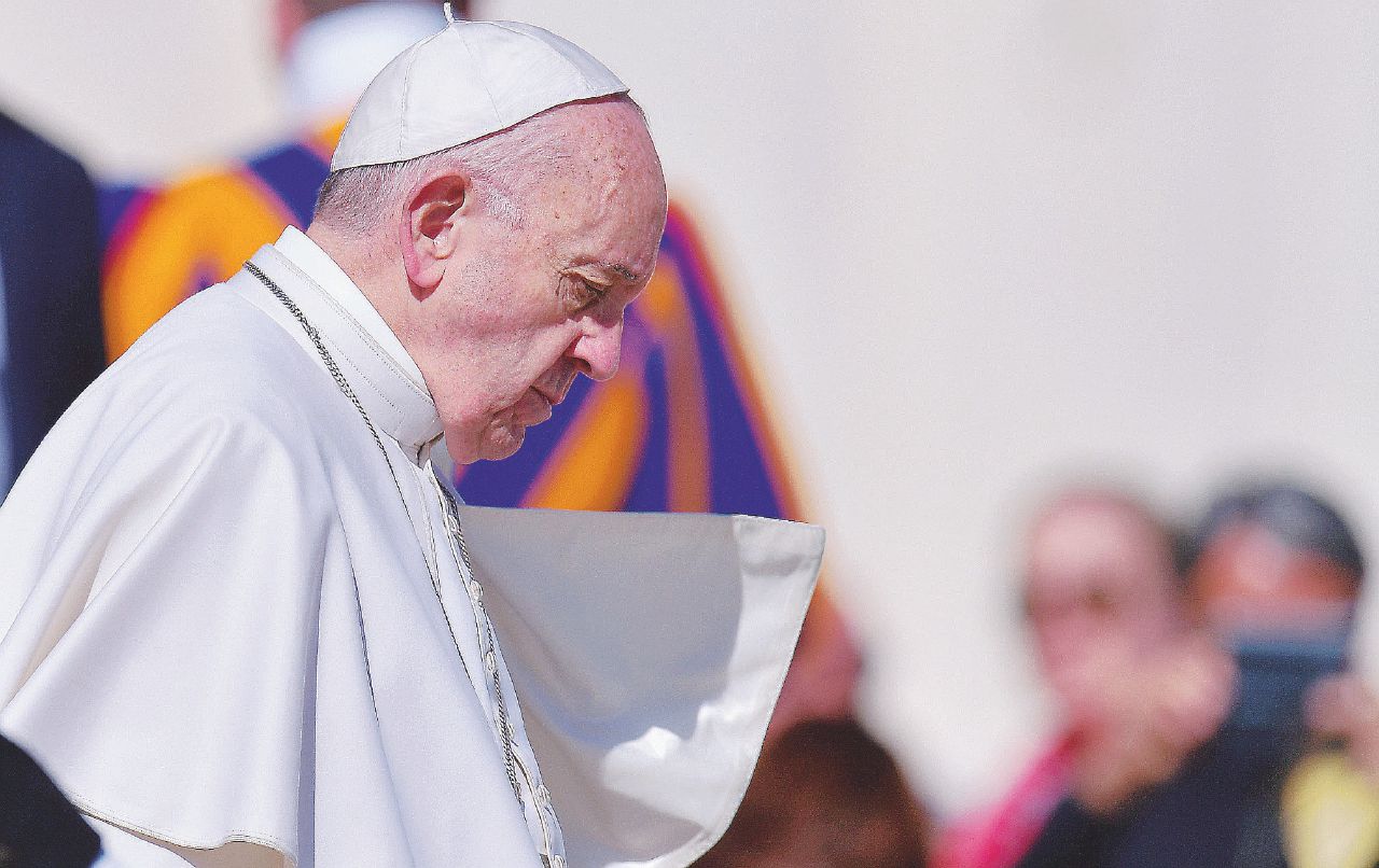 La denuncia di Mathieu al Papa “Il Nunzio è noto molestatore”