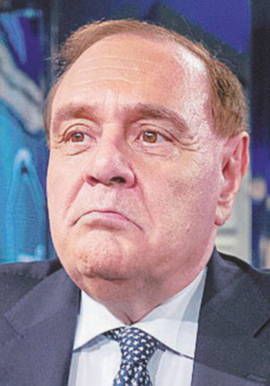 Mastella si candida a presidente e arruola l’uomo di De Luca