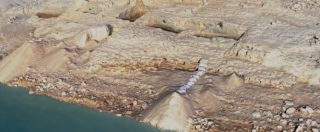 Mesopotamia, la siccità del Tigri fa riemergere i resti di una misteriosa civiltà: le immagini dell’imponente palazzo