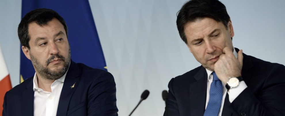 Manovra, Salvini: “Lunedì incontro i sindacati”. Palazzo Chigi: “La legge di bilancio si fa nelle sedi istituzionali”