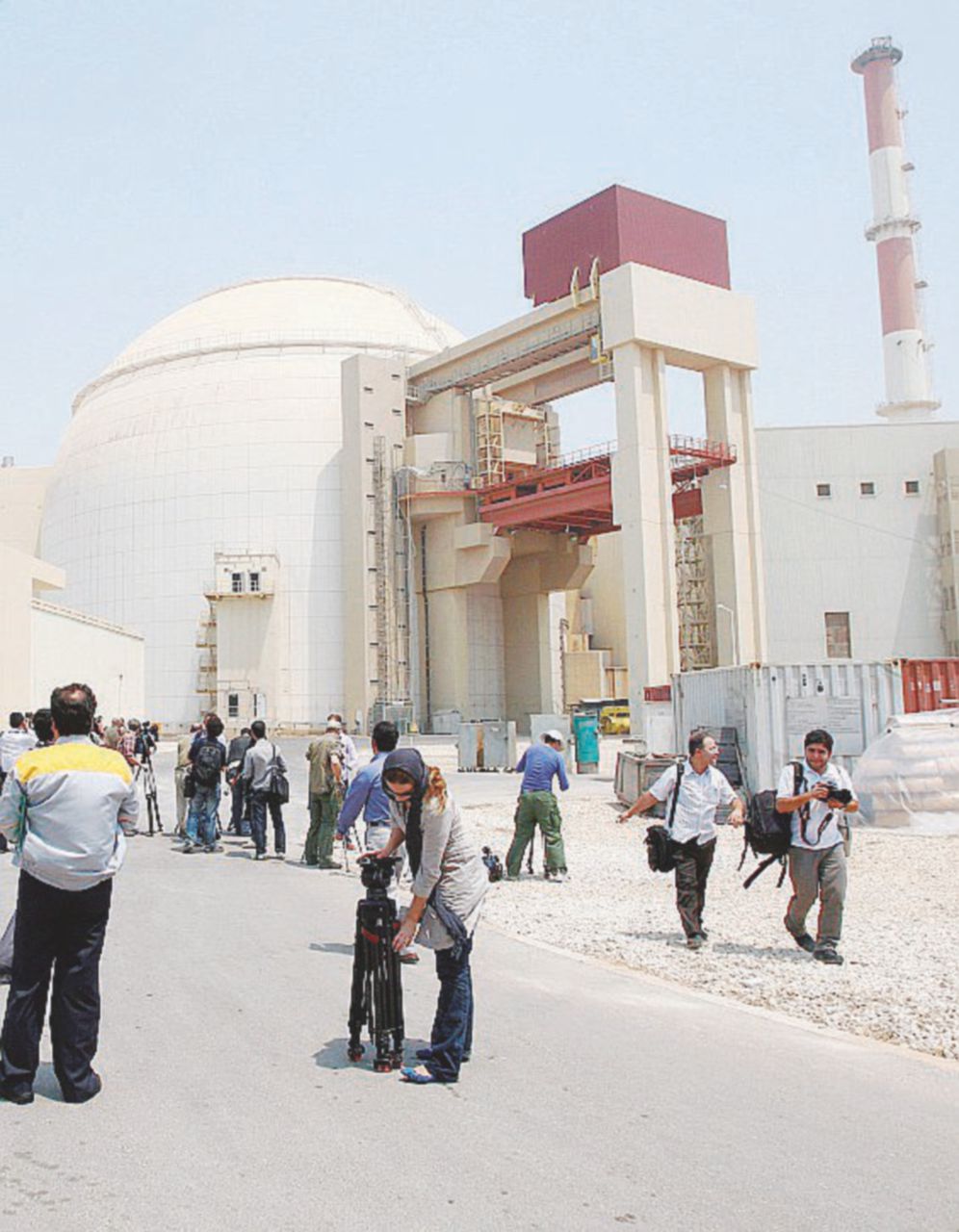 Copertina di Teheran sfida gli States e va avanti: uranio al 4,5%