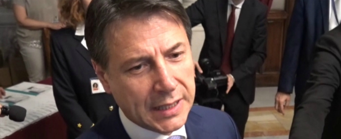Copertina di Governo, l’annuncio di Conte: “Lorenzo Fontana ministro agli Affari europei, Alessandra Locatelli alla Famiglia”