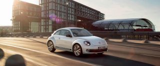 Copertina di Volkswagen Maggiolino, ultimo atto. Ma in futuro rinascerà elettrico? – FOTO