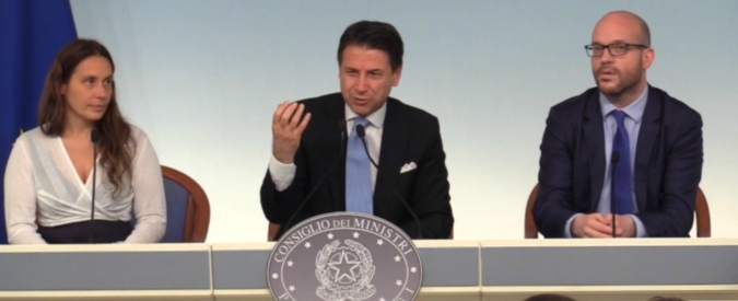 Copertina di Autonomie, Conte: “Non si trasferiranno tutte le competenze richieste, né si aumenterà divario tra Regioni”