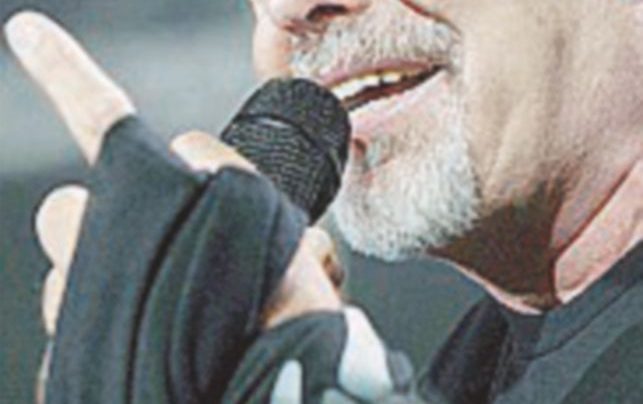 La rockstar - Vasco Rossi torna appena può a Zocca, suo paese natale - Ansa “Assalto dei fan di Vasco a Zocca”, ma in Paese sono arrivate 120 persone