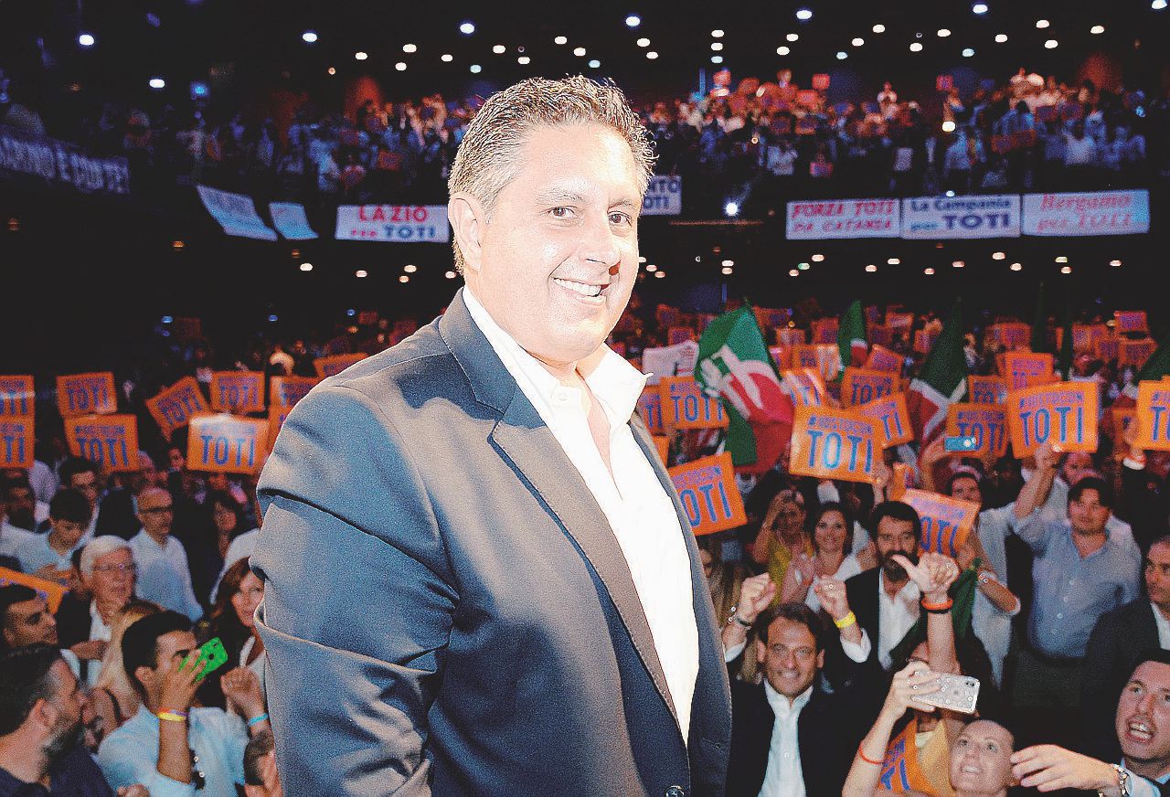 Copertina di Ecco in onda “TeleToti”: tv privata, soldi pubblici